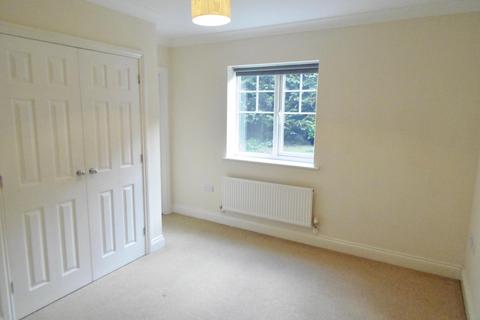 2 bedroom flat to rent, Sherborne Road, Basingstoke RG21