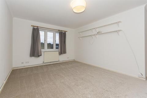 2 bedroom flat to rent, Dewar Street, Peckham Rye SE15