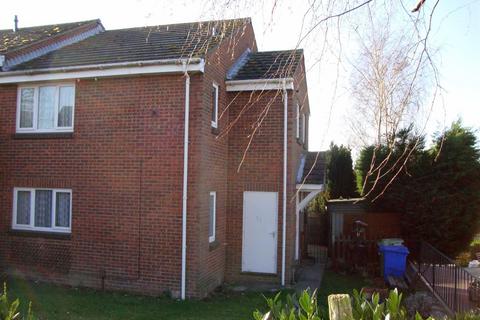 1 bedroom house to rent, Fallowfield Sittingbourne Kent