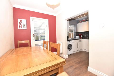 2 bedroom semi-detached house for sale, Kingswear Garth, Leeds, West Yorkshire