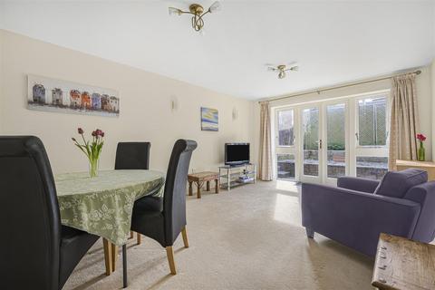 2 bedroom apartment for sale, Parabola Road, Montpellier, Cheltenham