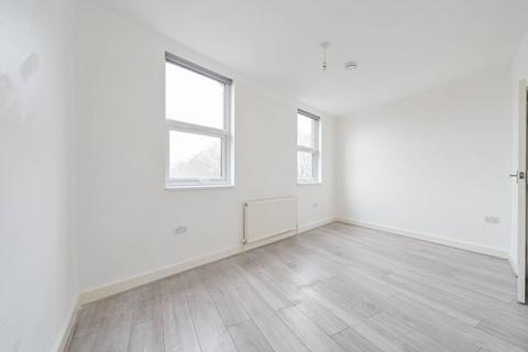 3 bedroom end of terrace house to rent, White Hart Lane, N17, Tottenham, London, N17