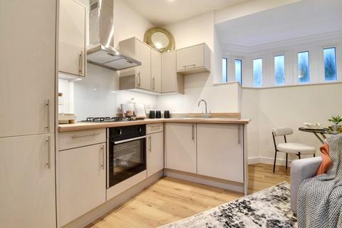 1 bedroom apartment for sale, Adelaide House, Malvern WR14