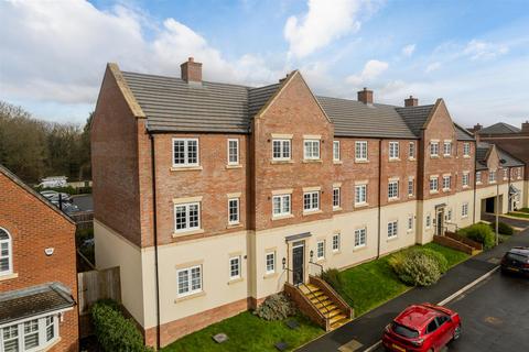 1 bedroom apartment for sale, Immaculate One-Bedroom Apartment in Winnington Village