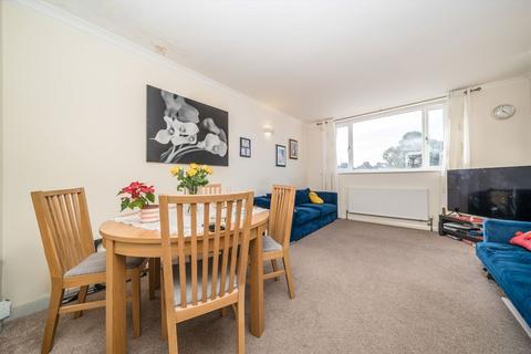 2 bedroom flat for sale, Elmbridge Avenue, Surbiton KT5