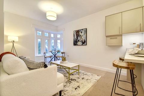 2 bedroom apartment for sale, Adelaide House, Malvern WR14