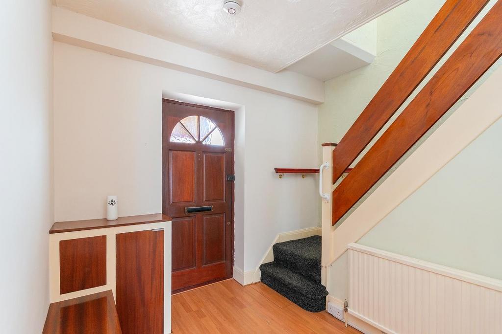 1 H81 RSG - Hallway B.jpg