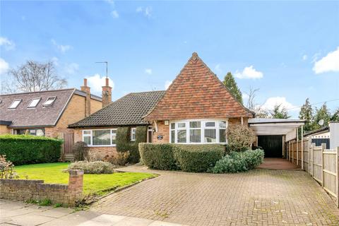 2 bedroom bungalow for sale, Cavendish Road, Barnet, Hertfordshire, EN5