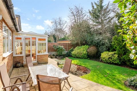 2 bedroom bungalow for sale, Cavendish Road, Barnet, Hertfordshire, EN5