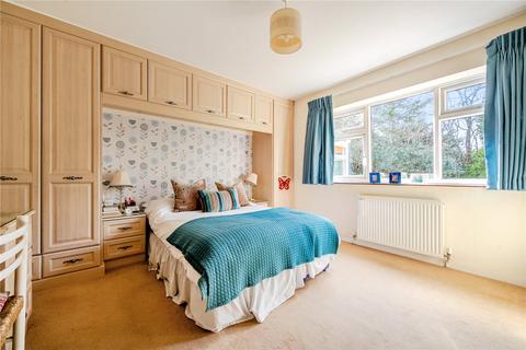 2 bedroom bungalow for sale, Cavendish Road, Barnet, Hertfordshire, EN5