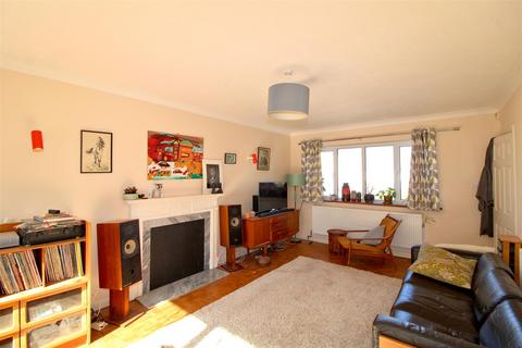 4 bedroom detached house for sale, Corsica Road, Seaford