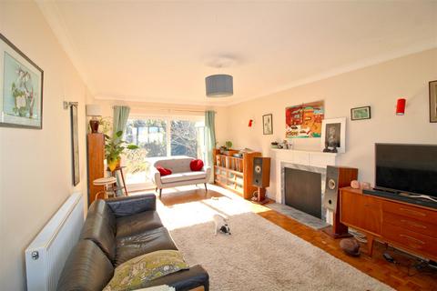 4 bedroom detached house for sale, Corsica Road, Seaford