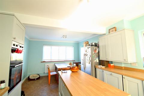 4 bedroom detached house for sale, Corsica Road, Seaford