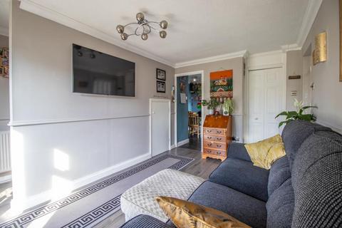 2 bedroom end of terrace house for sale, Herongate, Shoeburyness SS3