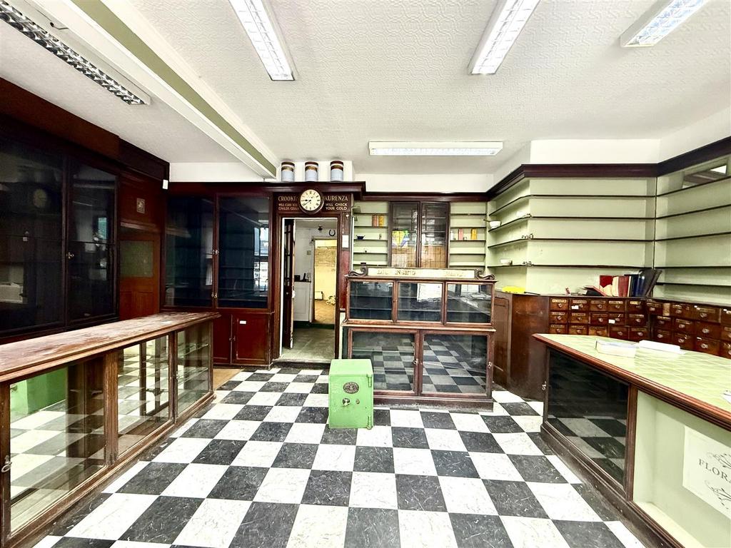 Retail area