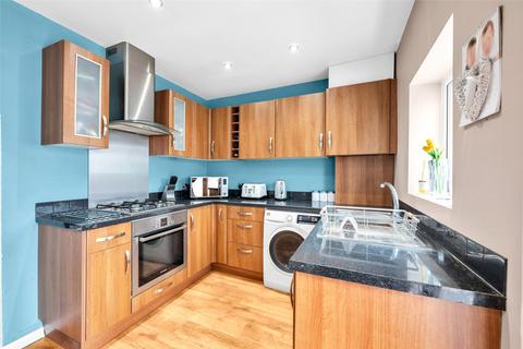 4 Old Manor Way, Bexleyheath, DA7 6NG