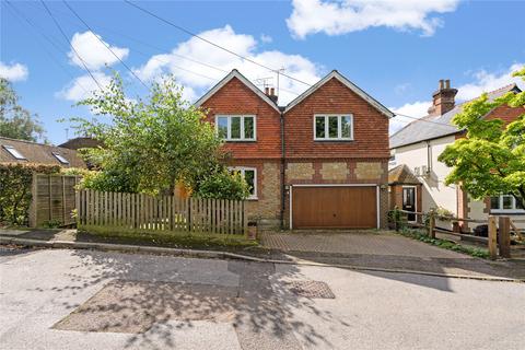 4 bedroom detached house for sale, Fairview Road, Hampshire GU35