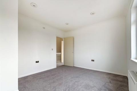 2 bedroom apartment to rent, West Street, Burgess Hill, West Sussex, RH15