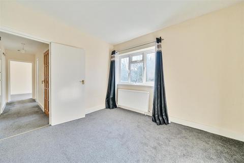 1 bedroom flat for sale, Albert Road, London