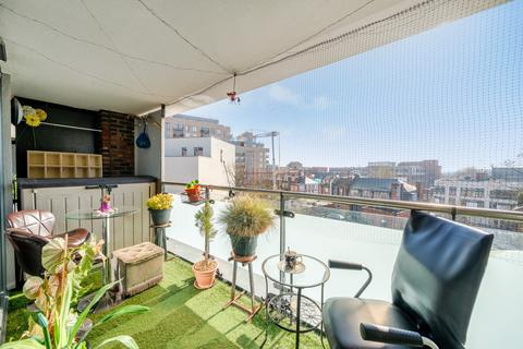 1 bedroom apartment for sale, Ashmead House, Tewkesbury Road, London, W13