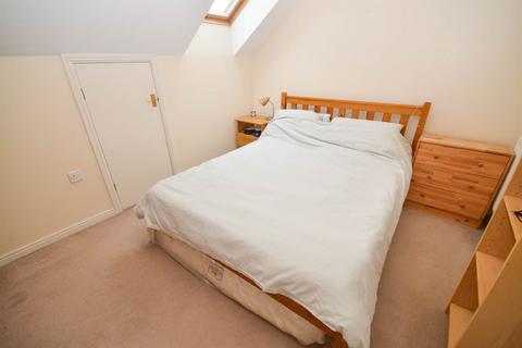 1 bedroom flat for sale, Louise House, Victoria Court