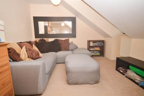 1 bedroom flat for sale, Louise House, Victoria Court