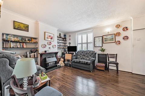 3 bedroom end of terrace house for sale, Titchfield Road, Carshalton