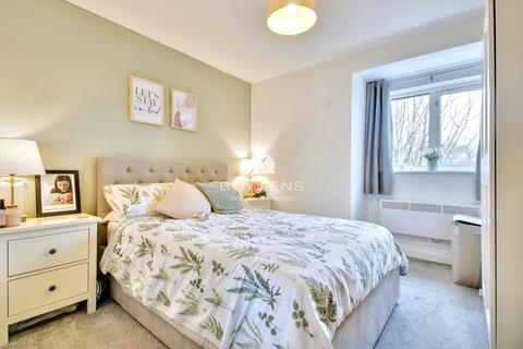 2 bedroom flat for sale, Church Road, Kelvedon CO5