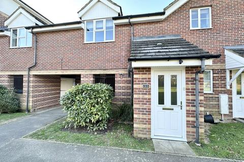 2 bedroom coach house for sale, Kingswood Close, Camberley, Surrey