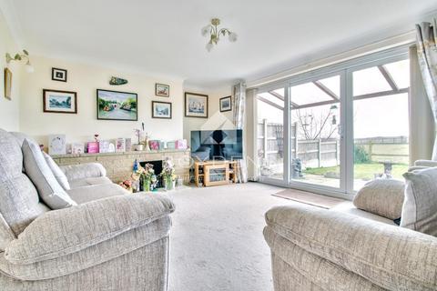 4 bedroom semi-detached house for sale, Manor Road, Frinton-On-Sea CO13