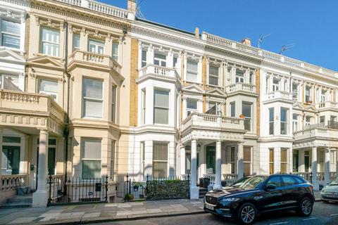 3 bedroom flat for sale, Fairholme Road, London W14