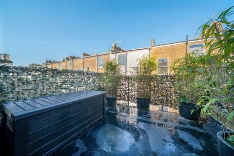 3 bedroom flat for sale, Fairholme Road, London W14