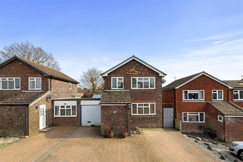 3 bedroom detached house for sale, Ingrams Way, Hailsham