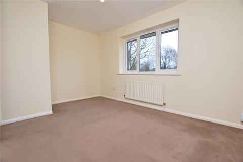 2 bedroom terraced house to rent, Viscount Close, Aldershot GU12