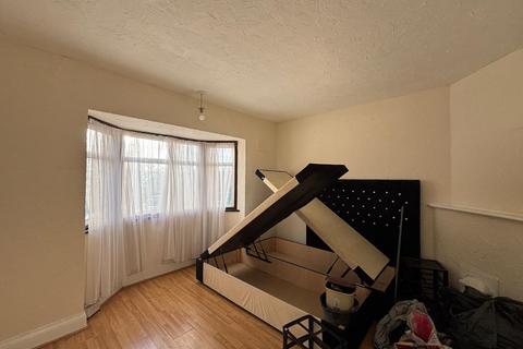 3 bedroom terraced house for sale, 1 Brookside Gardens, Enfield, Middlesex, EN1 4QG