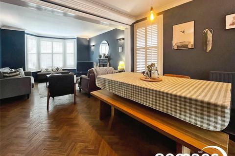 9 Alexandra Road, Maidenhead, SL6 6BG