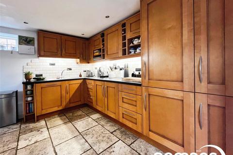 9 Alexandra Road, Maidenhead, SL6 6BG