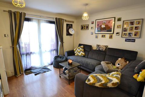 2 bedroom end of terrace house for sale, Pine Road, Bristol BS10