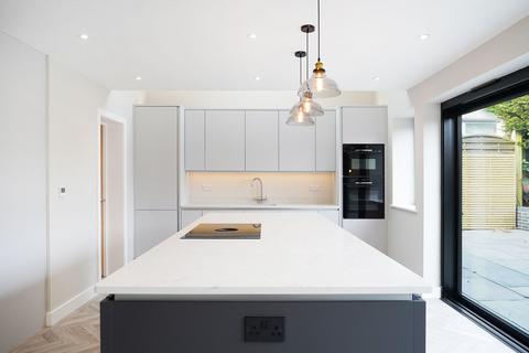 36 Blackbrook Drive, Sheffield, S10 4LS