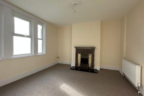 3 bedroom terraced house to rent, Artillery Road, Ramsgate, CT11