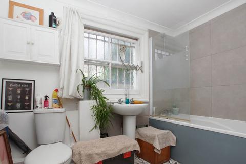 1 bedroom apartment for sale, Kenninghall Road, Clapton