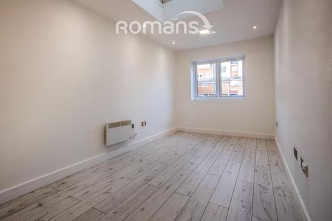 Studio to rent, Consort House, 46-48 Albert Street, Fleet, GU51