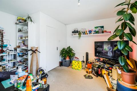 26 Norton Close, London, E4 8LS