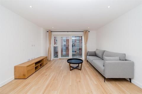 2 bedroom apartment to rent, Beaufort Square, London, NW9