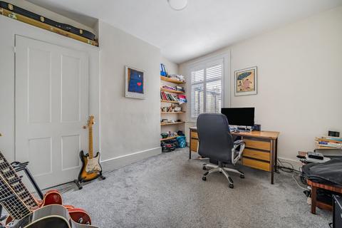 28 Abbey Wood Road, London, SE2 9NP