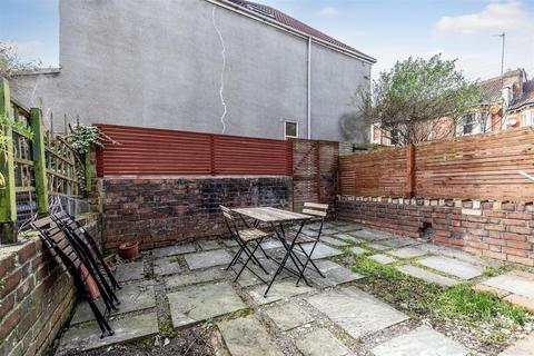 1 bedroom flat for sale, Ashgrove Road, Bristol BS7