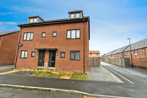 3 bedroom semi-detached house for sale, Newington Street, Hull