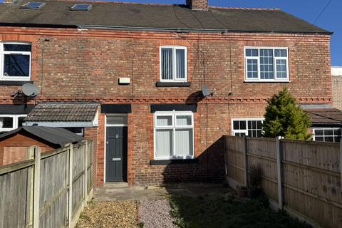 2 bedroom terraced house to rent, Arrowe Park Road, Wirral CH49