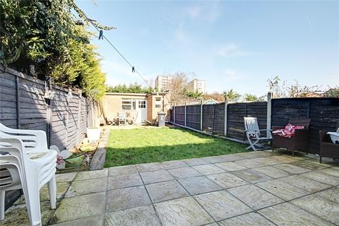 3 bedroom terraced house to rent, Leda Avenue, Enfield, EN3