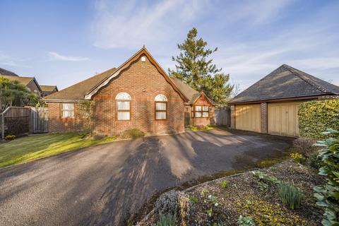 4 bedroom detached house for sale, Windfield Drive, Romsey, Hampshire, SO51